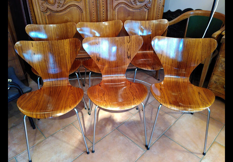 Restauration chaise Arne Jacobsen