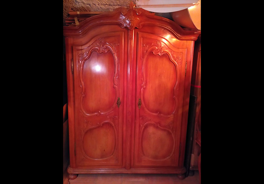 Armoire Fribourgeoise Louis XV en Cerisier, De la vallée de la Jogne - vue 2