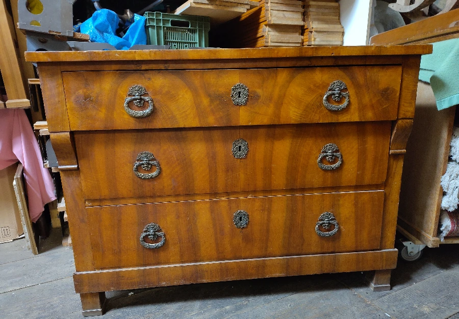 Commode Empire en Noyer Plaqué, Époque Empire - vue 2