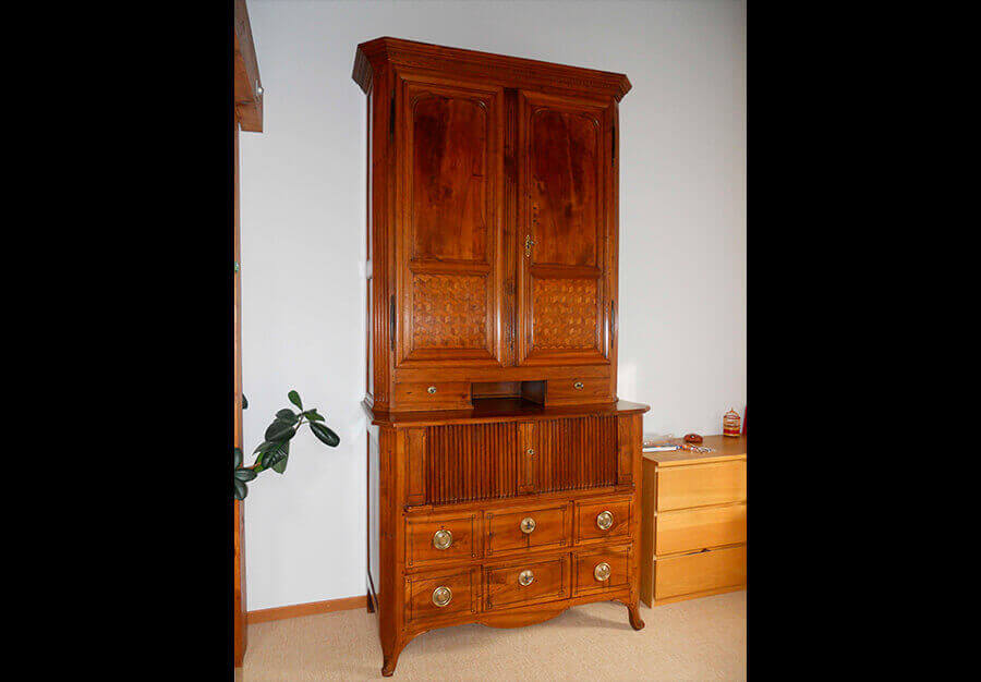 Armoire, Transition Louis XV - Louis XVI