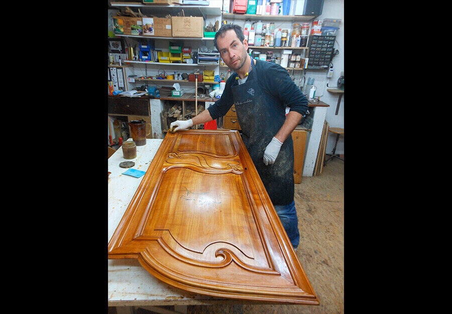 Restauration d'une armoire de mariage fribourgeoise marquetée - vue 14