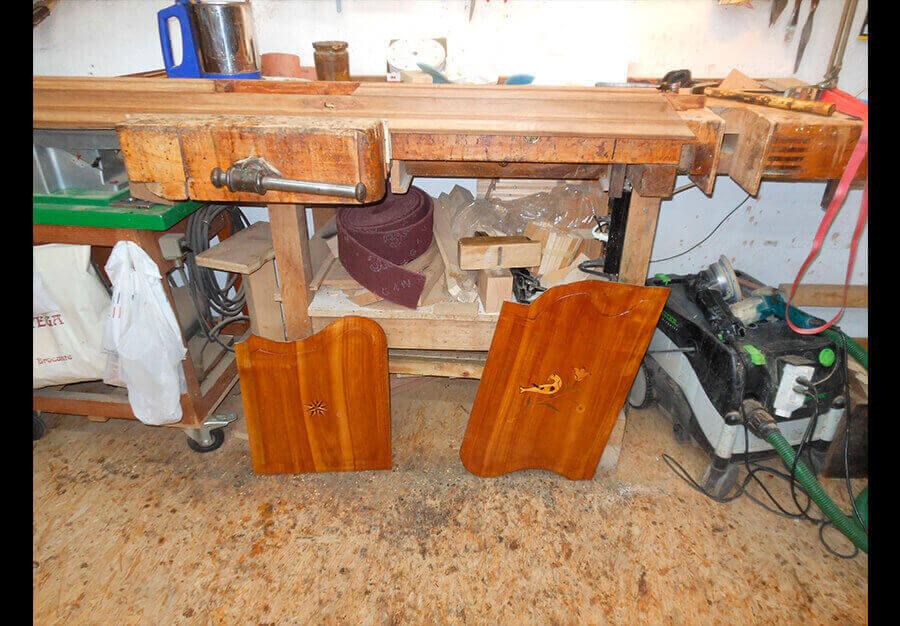 Restauration d'une armoire de mariage fribourgeoise marquetée - vue 7
