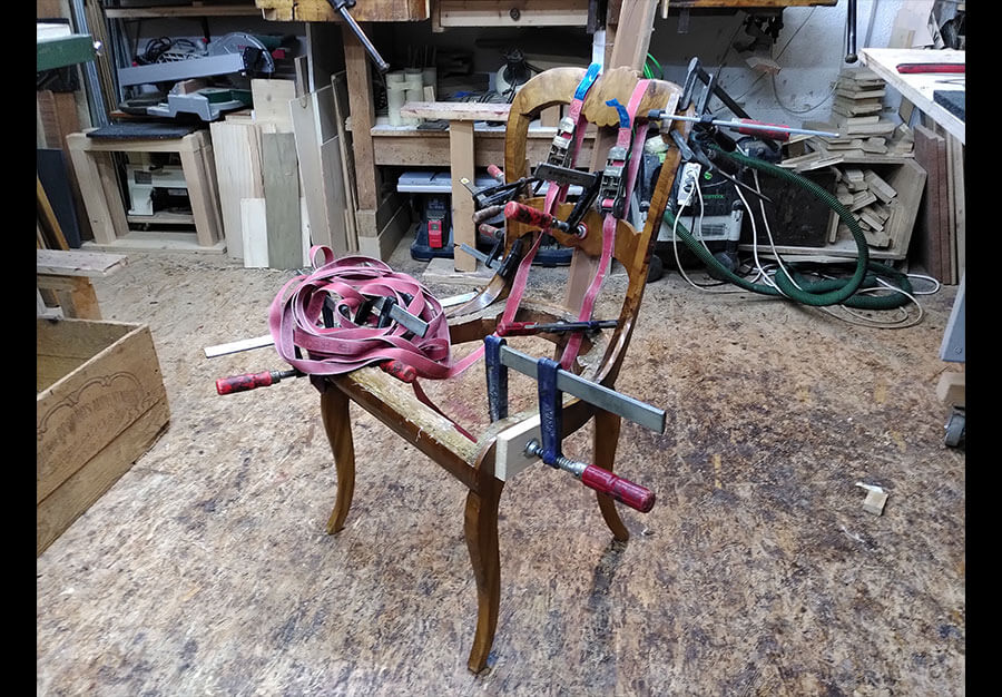 6 chaises d'Yverdon, En noyer - vue 9