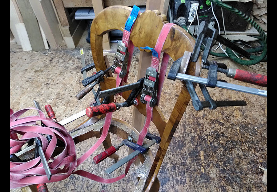 6 chaises d'Yverdon, En noyer - vue 10