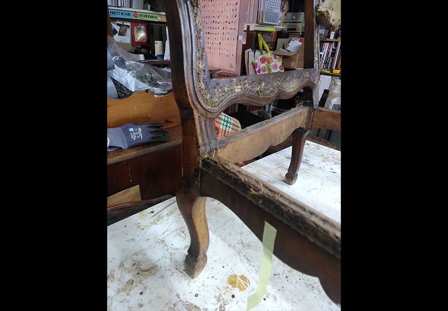 Fauteuil en noyer, Louis XV - vue 4