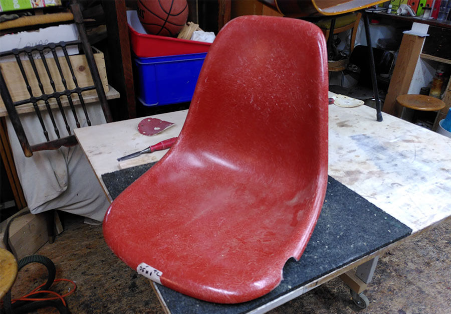 Reconstitution fibre de verre, Coques de chaise Eames - vue 2