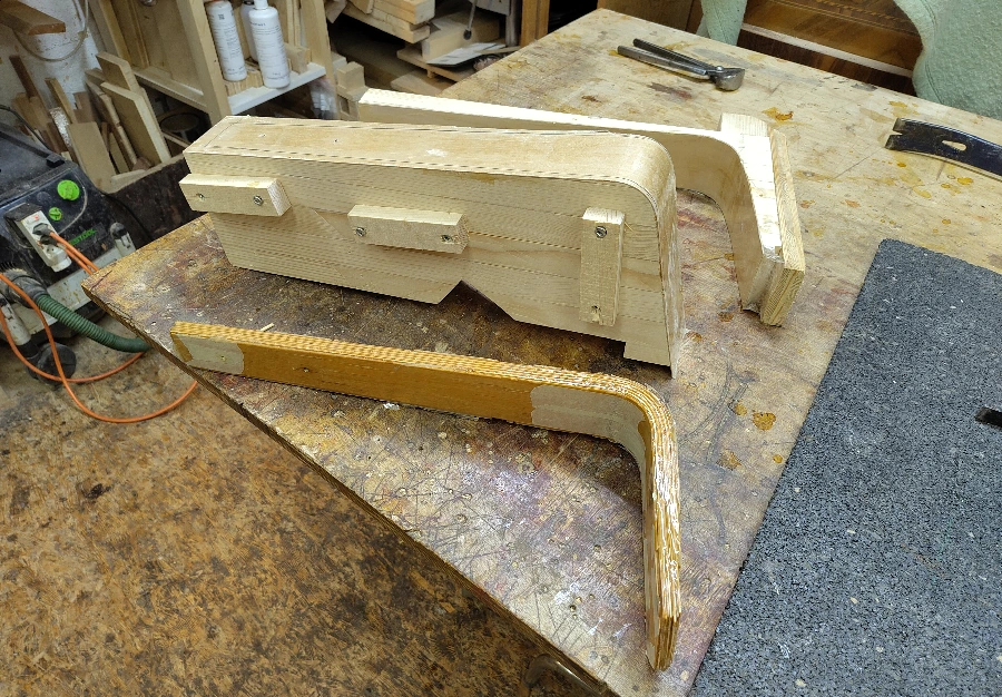 Tabouret en bois moulé, Hans Bellmann pour Horgen Glarus - vue 4