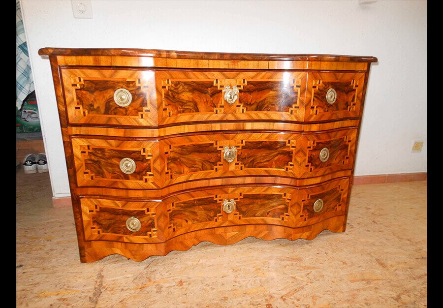 Commode marquetée, Louis XV