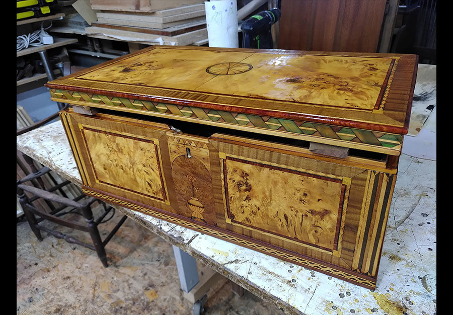 restauration petit coffret - Au péché du mobilier