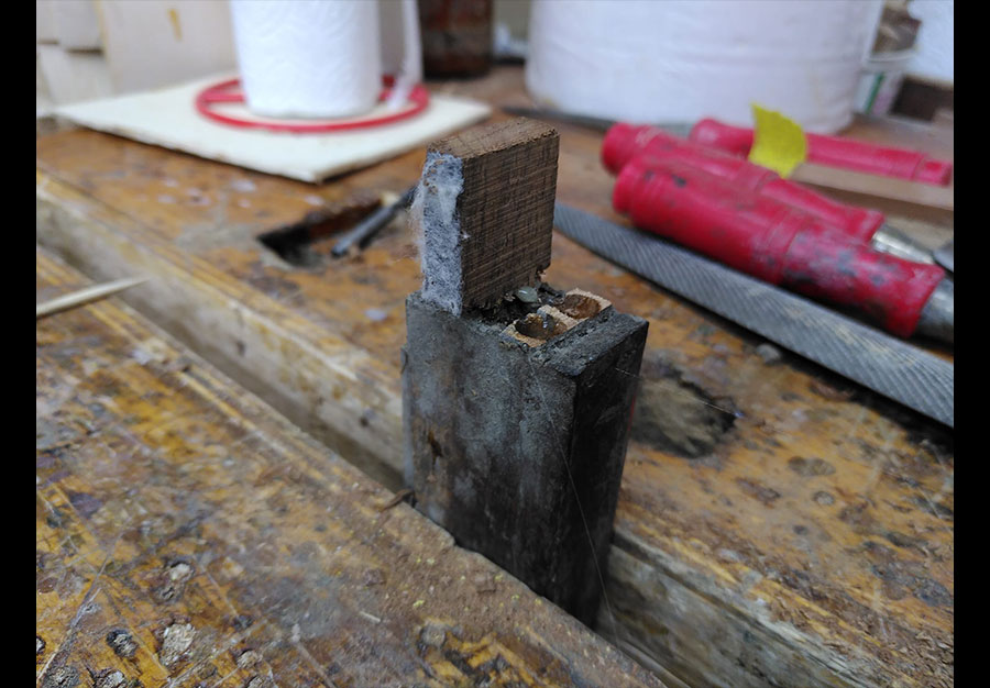 Petite table de nuit, En noyer - vue 8