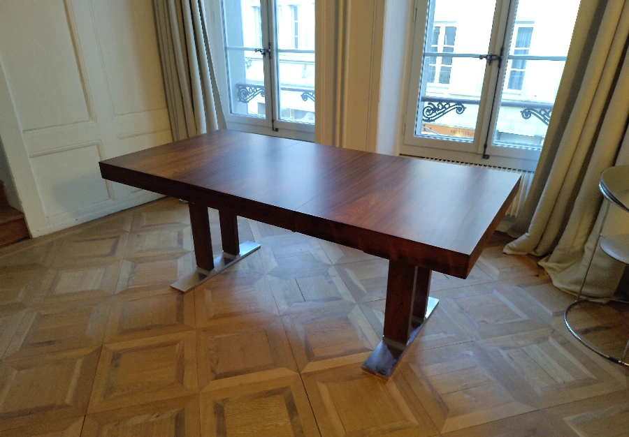 Restauration avant après - Table à rallonge en palissandre SwissTeam - Au Péché du Mobilier Fribourg