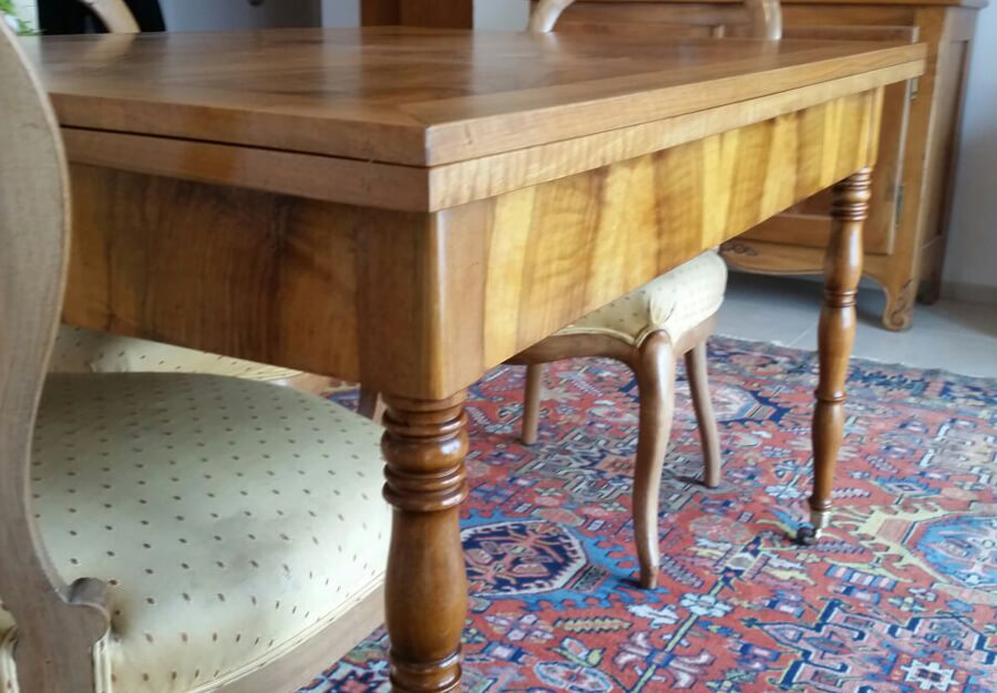 table porte-feuille, En noyer - vue 19