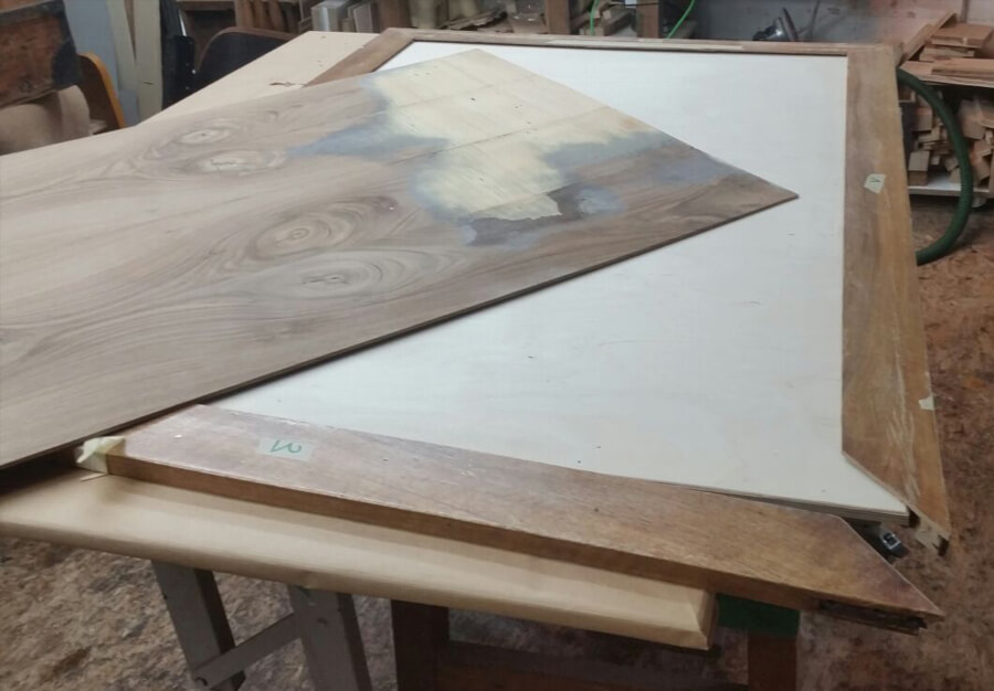 table porte-feuille, En noyer - vue 9